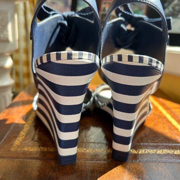 High Heel Slingback Tory Burch Wedge Sandals - Picture 7 of 9